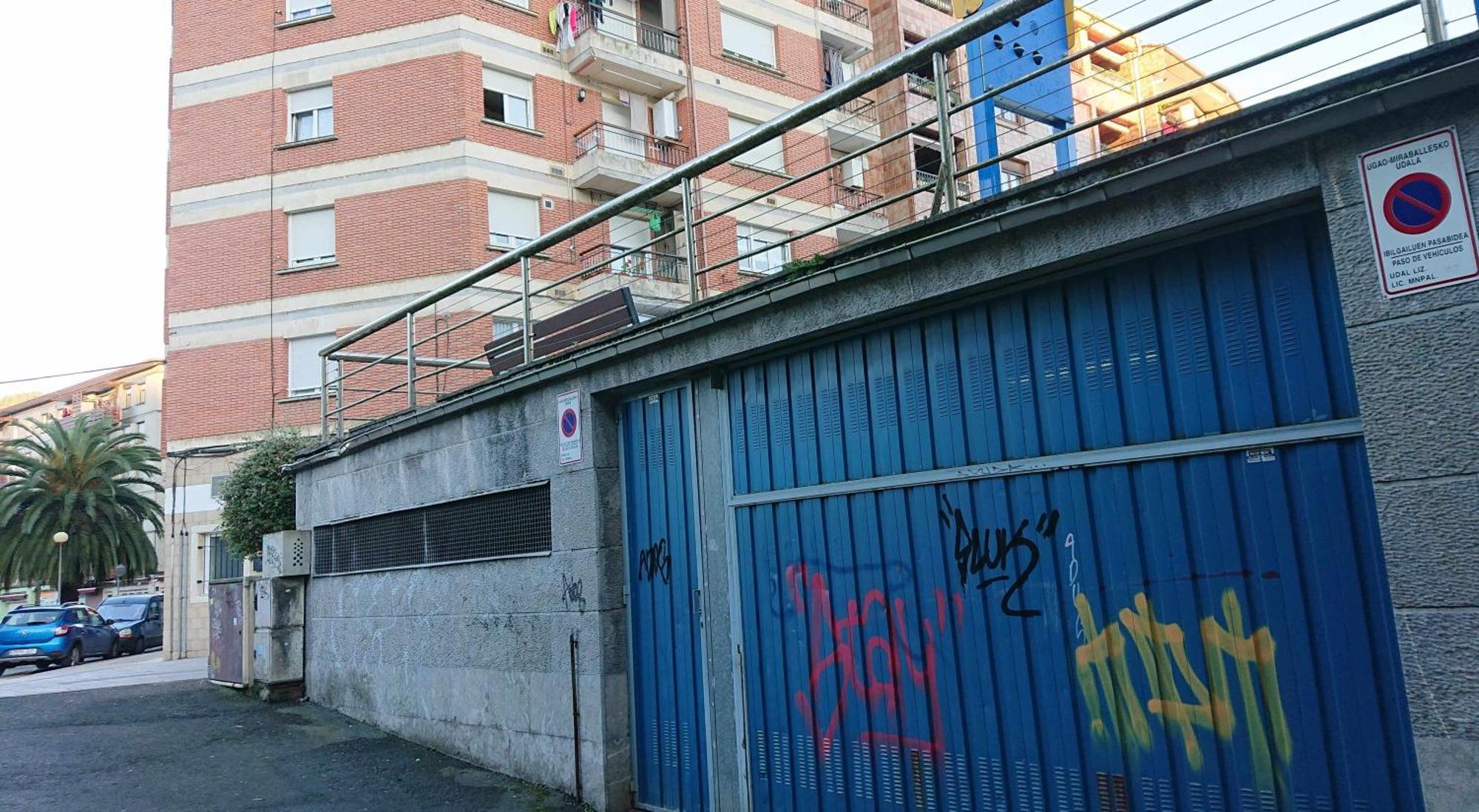 Appartamento Piso Rio Nervion 15 Minutos Bilbao Ugao-Miraballes Esterno foto