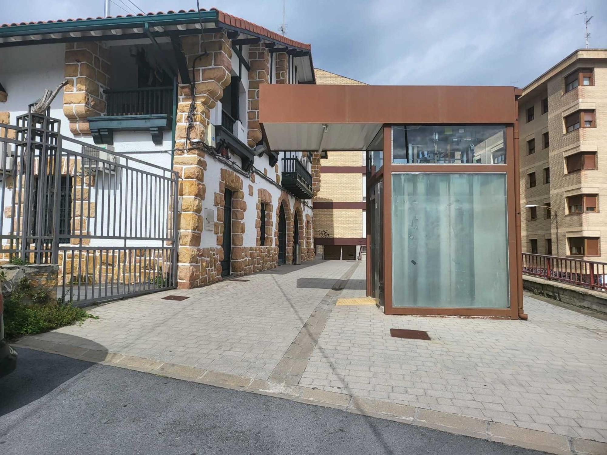 Appartamento Piso Rio Nervion 15 Minutos Bilbao Ugao-Miraballes Esterno foto